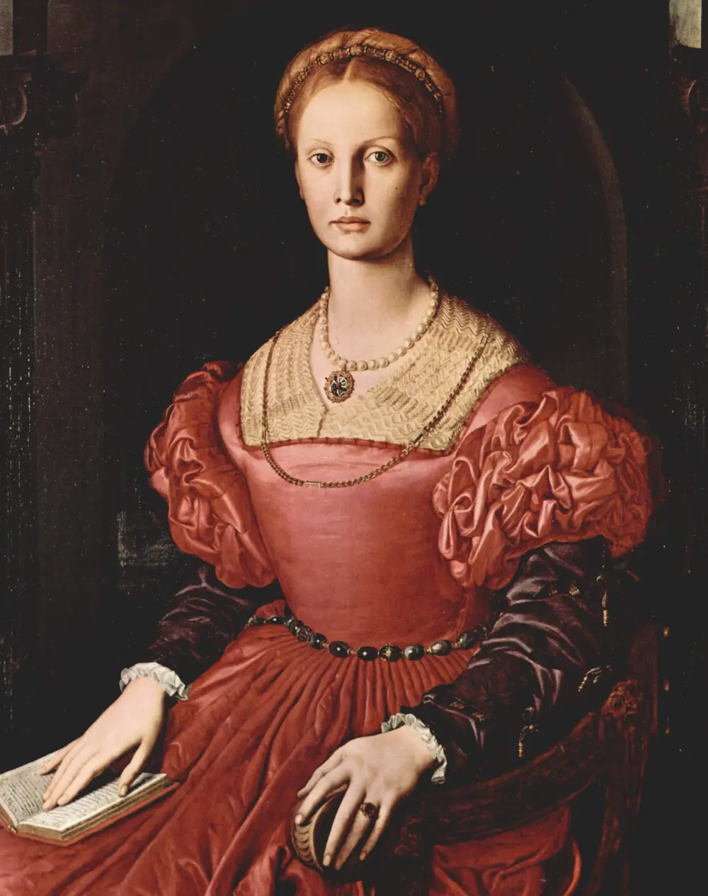 Portrait of Lucrezia Panciatichi — Agnolo Bronzino